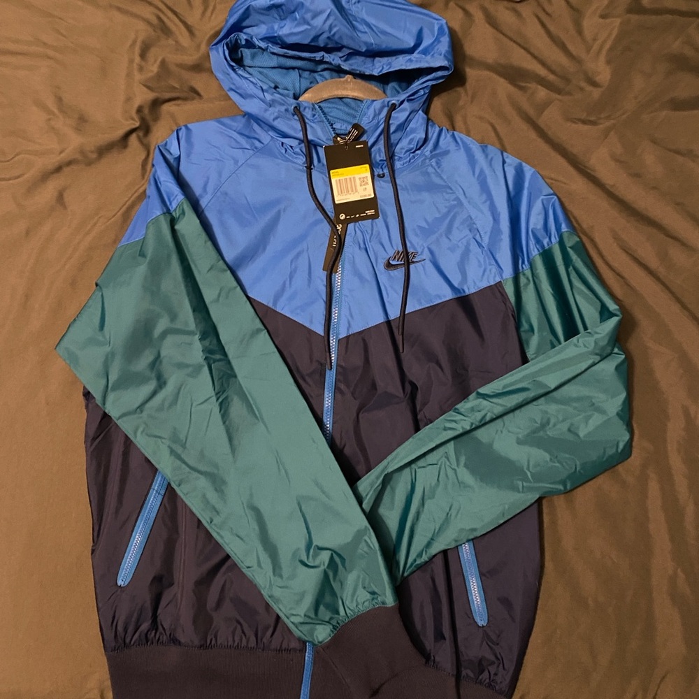 nike windbreaker jacket